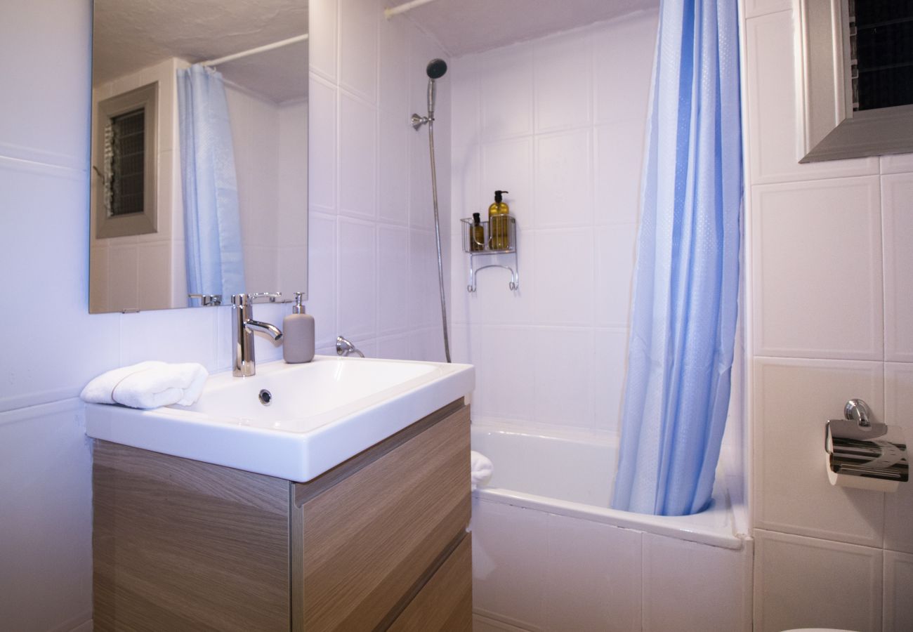 Apartment in Hospitalet de Llobregat - Apartment ENXEBRE