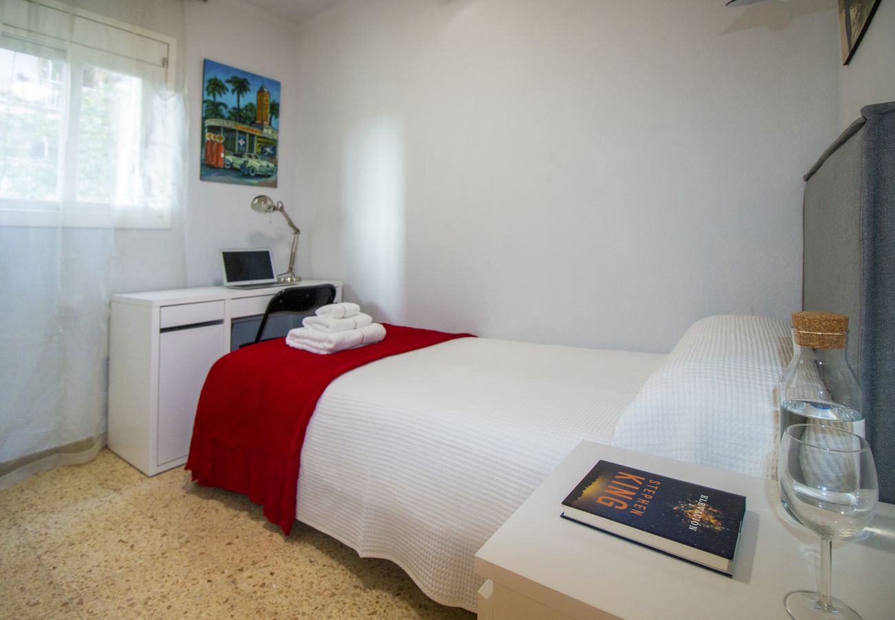 Apartment in Hospitalet de Llobregat - Apartment ENXEBRE