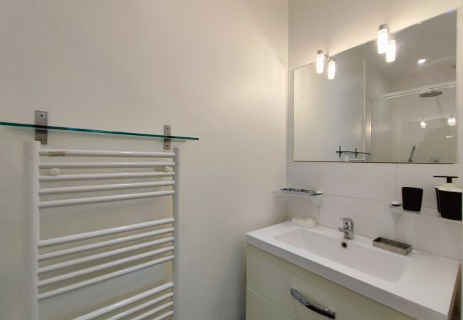 Apartment in Paris - Avenue de Salonique - Paris 17 - 317056 Apartment in Paris - Avenue de Salonique - Paris 17 - 317056