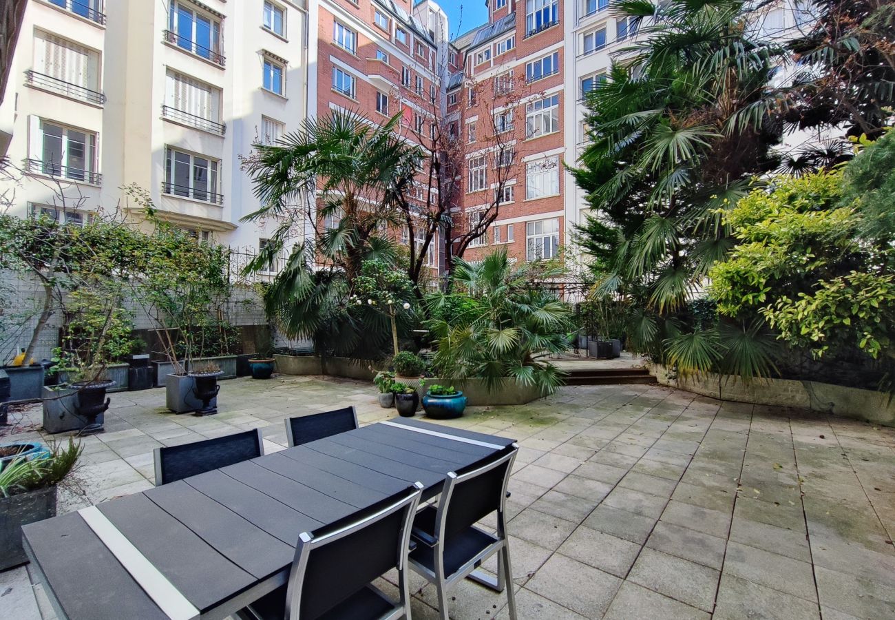 Apartment in Paris - Avenue de Salonique - Paris 17 - 317056