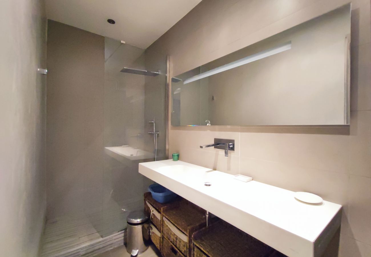 Apartment in Paris - Rue de Berri - Paris 8 - 408032