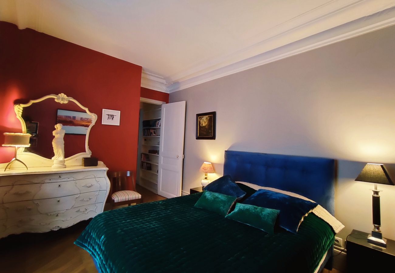 Apartment in Paris - Rue de Berri - Paris 8 - 408032