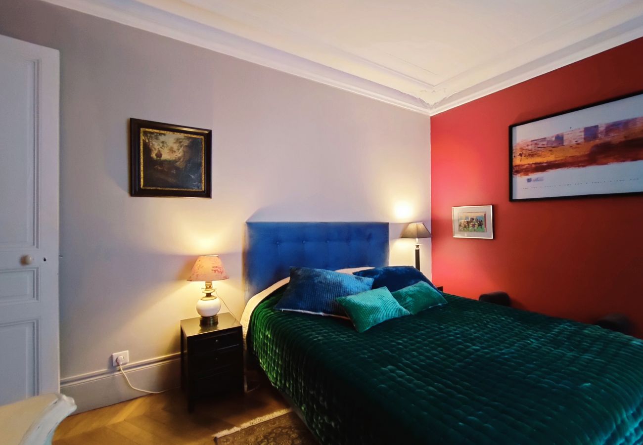 Apartment in Paris - Rue de Berri - Paris 8 - 408032