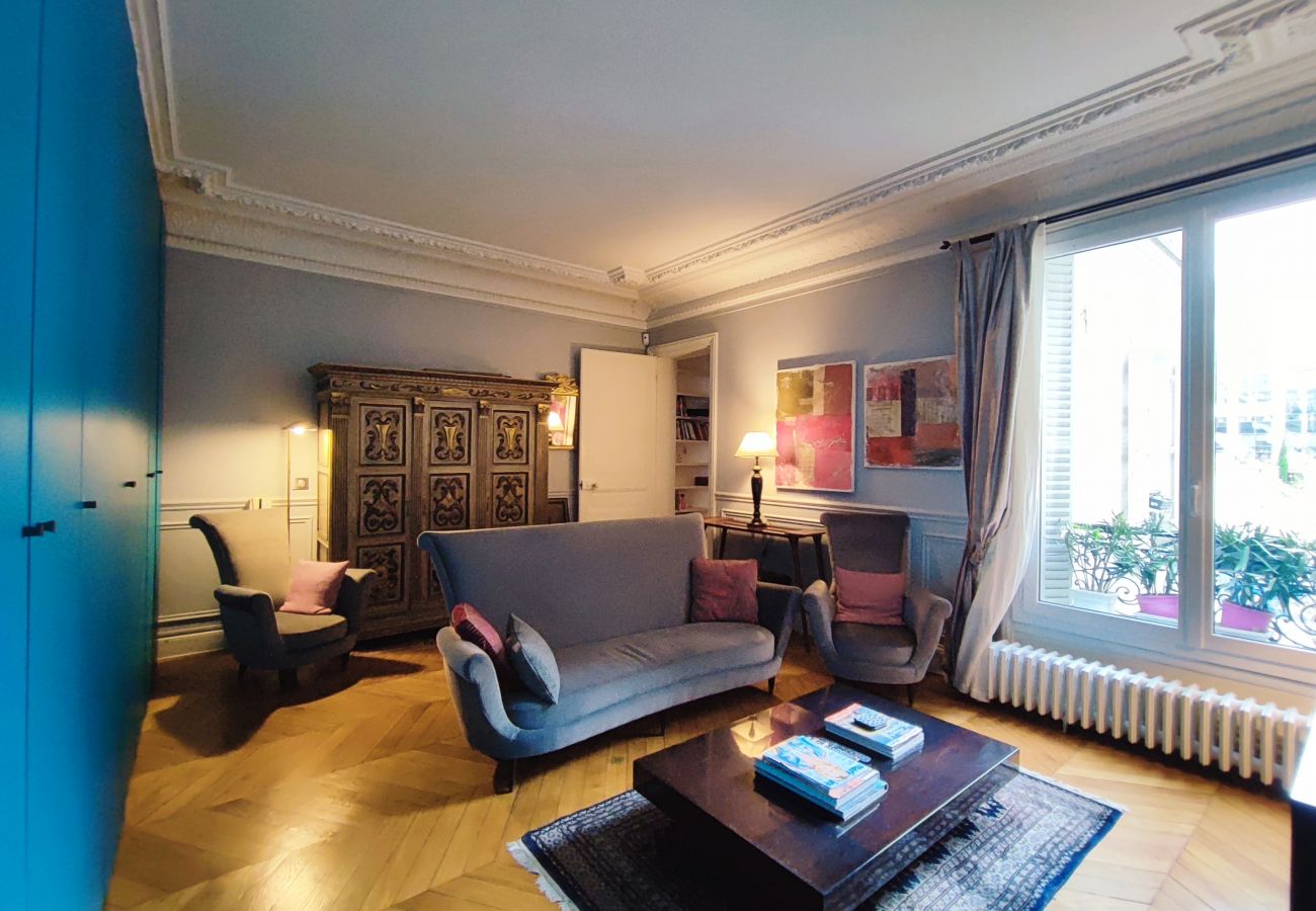 Apartment in Paris - Rue de Berri - Paris 8 - 408032
