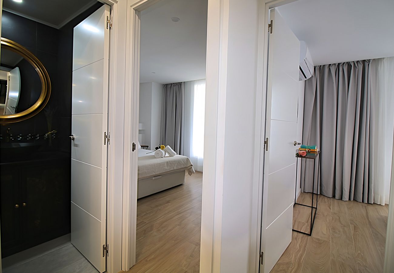 Apartment in Barcelona - Apartment CASPE