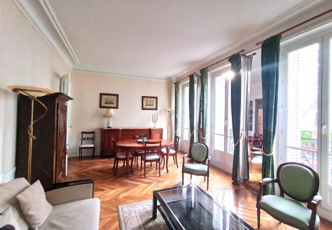 Apartment in Paris - Bd de la Tour Maubourg - Paris 7 - 207036