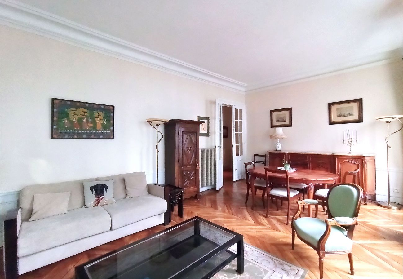 Apartment in Paris - Bd de la Tour Maubourg - Paris 7 - 207036