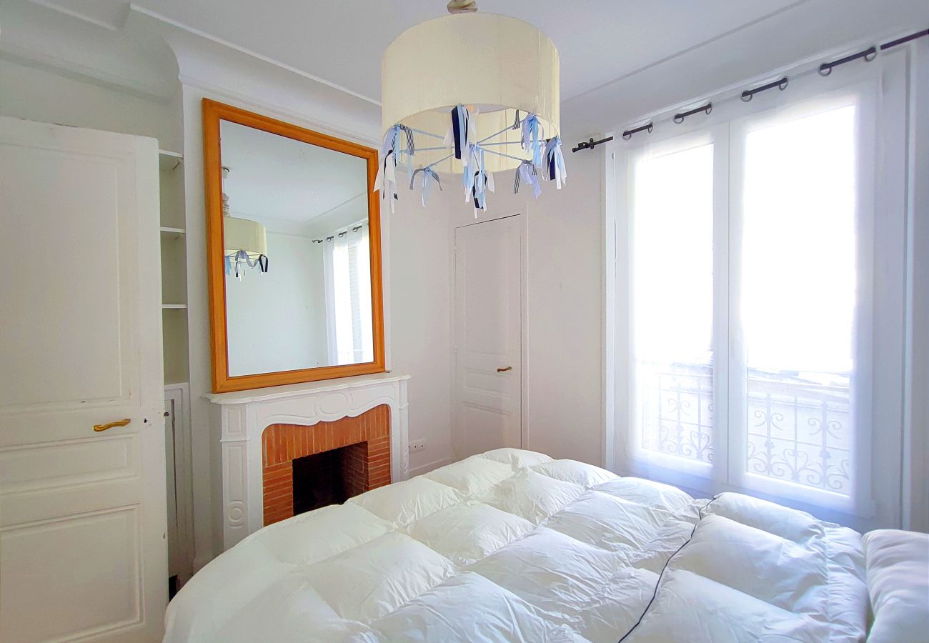 Apartment in Paris - Rue Eugène Delacroix - Paris 16 - 416035