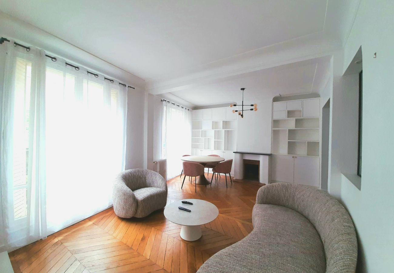 Apartment in Paris - Rue Eugène Delacroix - Paris 16 - 416035