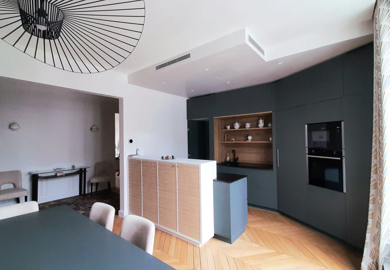 Apartment in Paris - Avenue Saint-Honoré d'Eylau - Paris 16 - 516015