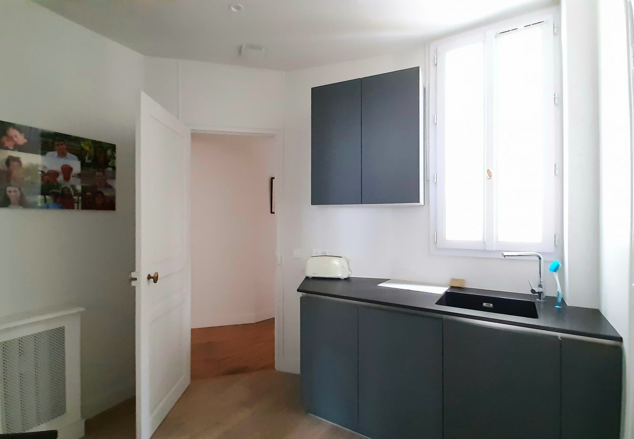 Apartment in Paris - Avenue Saint-Honoré d'Eylau - Paris 16 - 516015