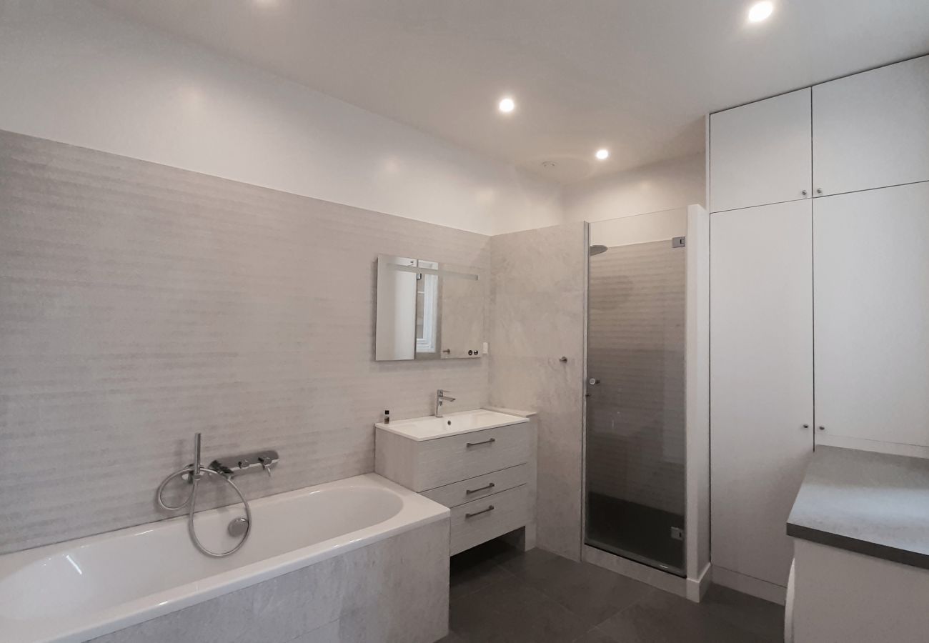 Apartment in Paris - Avenue Saint-Honoré d'Eylau - Paris 16 - 516015
