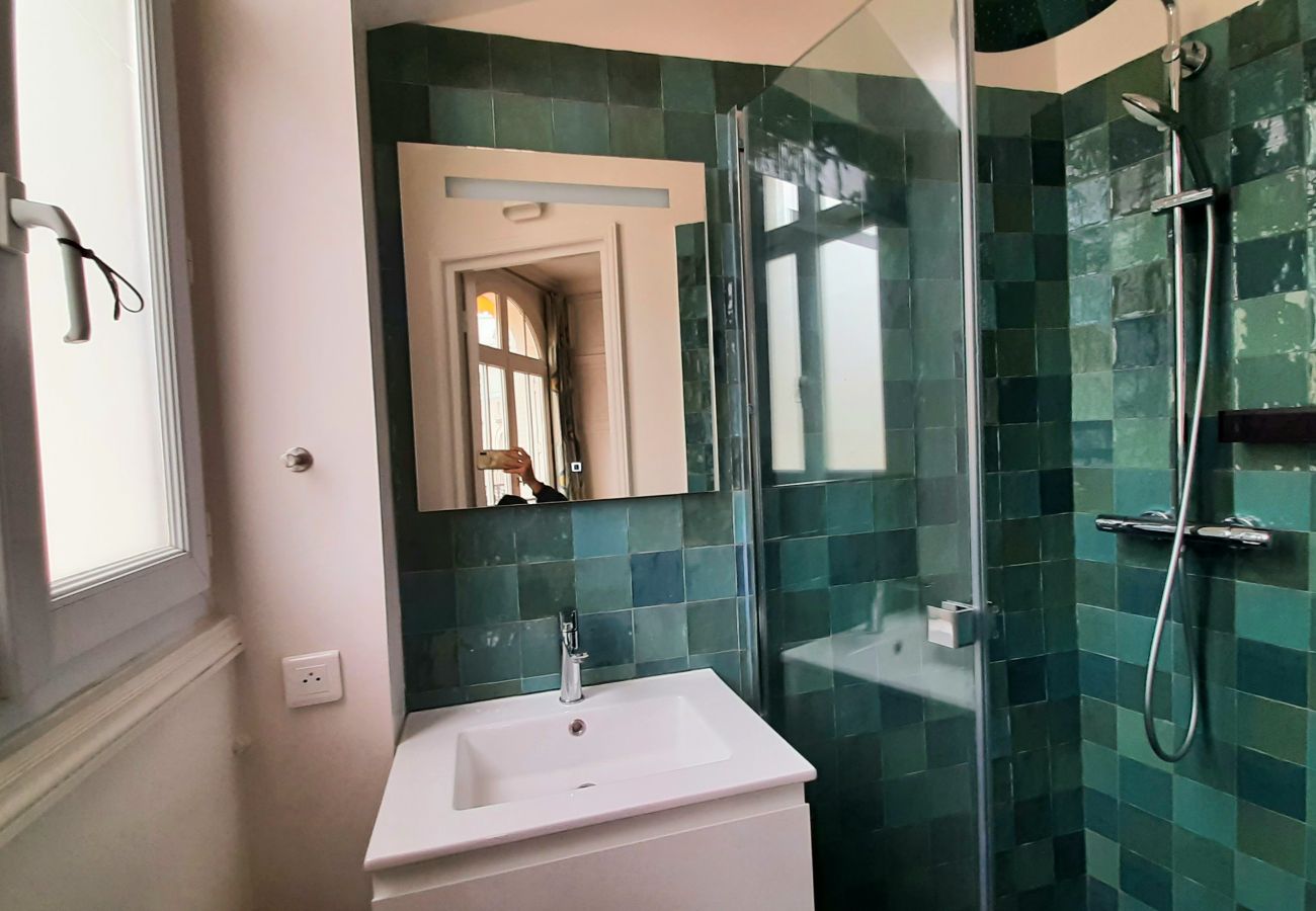 Apartment in Paris - Avenue Saint-Honoré d'Eylau - Paris 16 - 516015