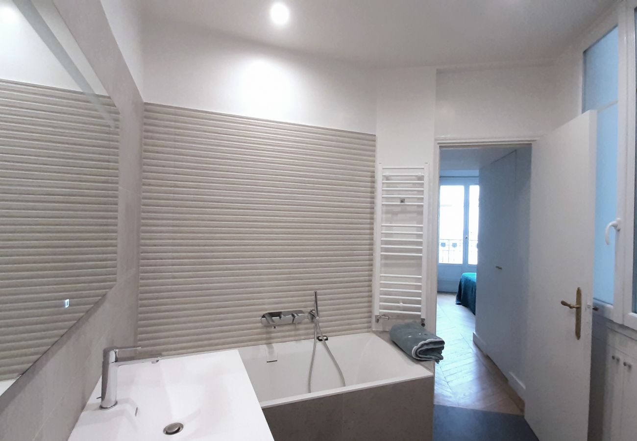 Apartment in Paris - Avenue Saint-Honoré d'Eylau - Paris 16 - 516015