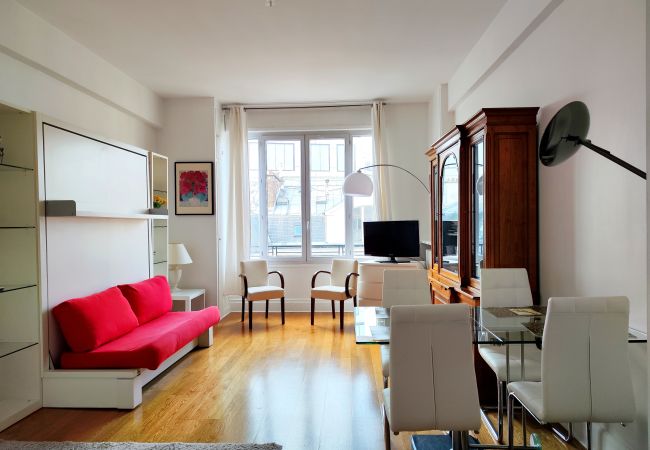 Studio in Paris - Avenue Franklin Roosevelt - Paris 8 - 108079