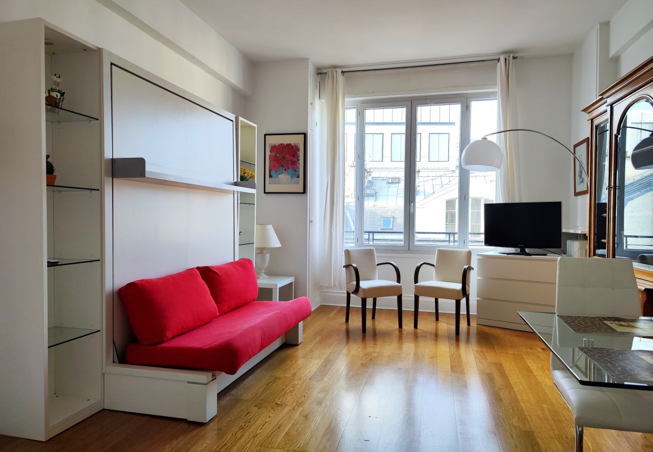 Studio in Paris - Avenue Franklin Roosevelt - Paris 8 - 108079