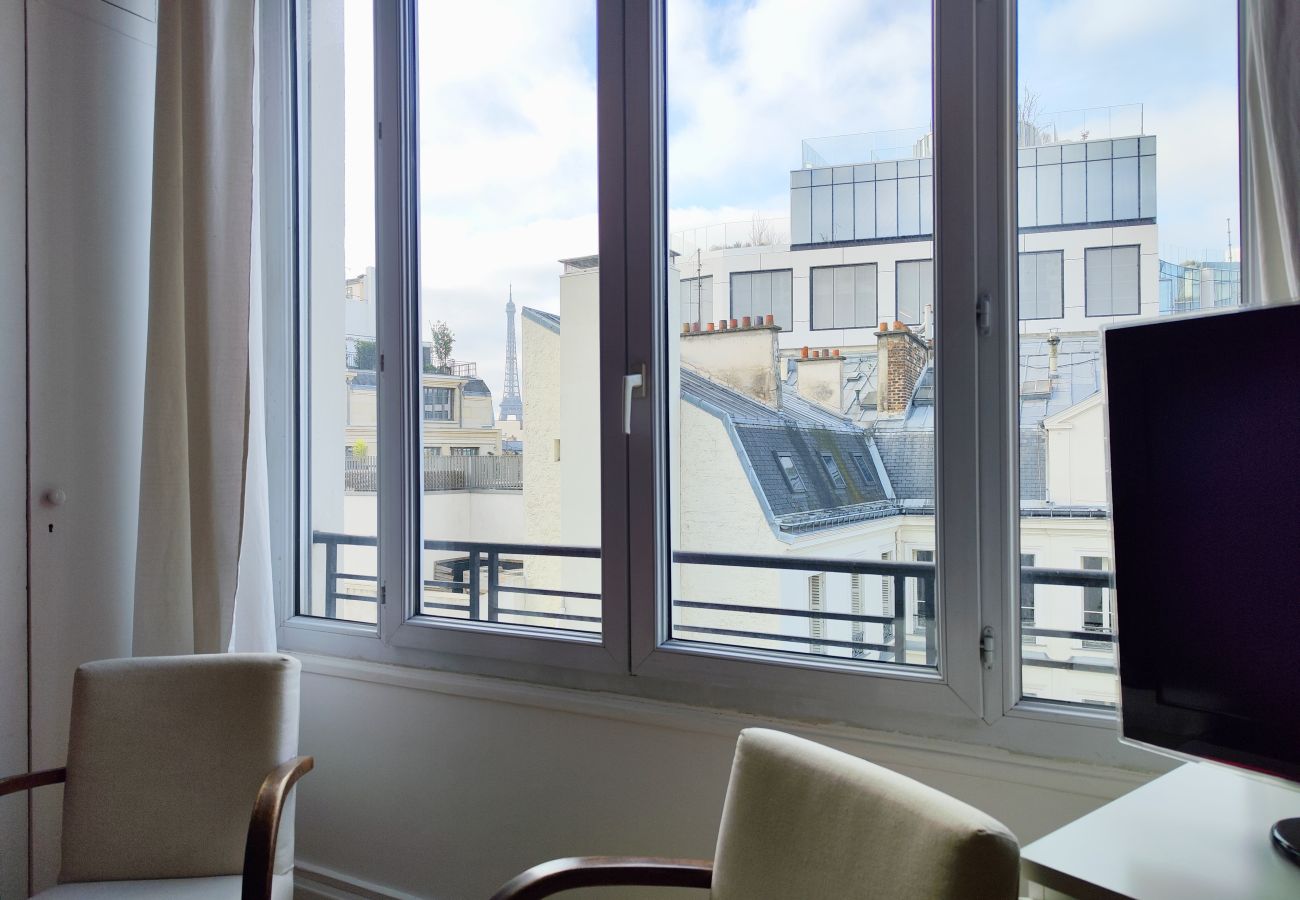 Studio in Paris - Avenue Franklin Roosevelt - Paris 8 - 108079