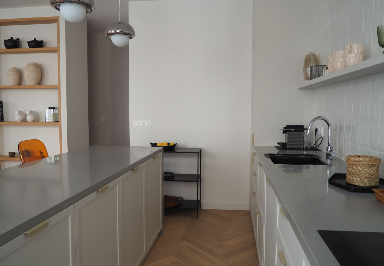 Apartment in Paris - Rue Jean Mermoz - Paris 8 - 308061