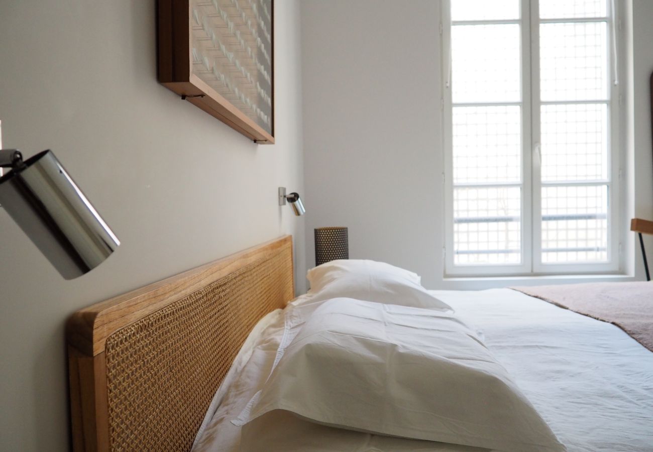 Apartment in Paris - Rue Jean Mermoz - Paris 8 - 308061