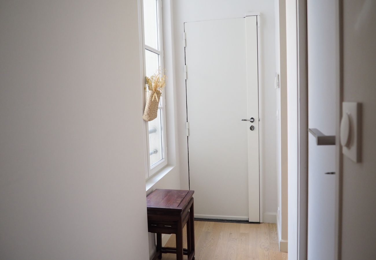 Apartment in Paris - Rue Jean Mermoz - Paris 8 - 308061