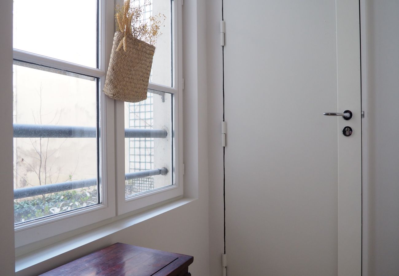 Apartment in Paris - Rue Jean Mermoz - Paris 8 - 308061